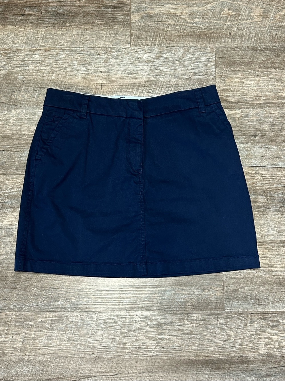 Classic Preppy Crown & Ivy Navy mini skirt| Size 6